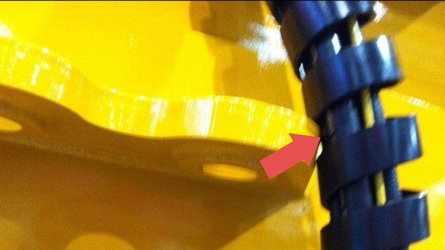 spiral guard exposes hose to abrasion